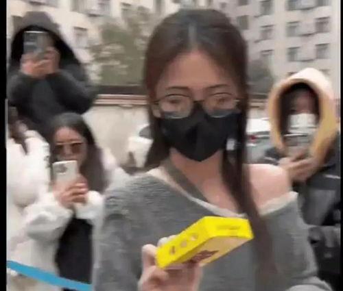 娱乐区吃瓜爆料视频下载,吃瓜爆料视频背后的真相大揭秘  第1张